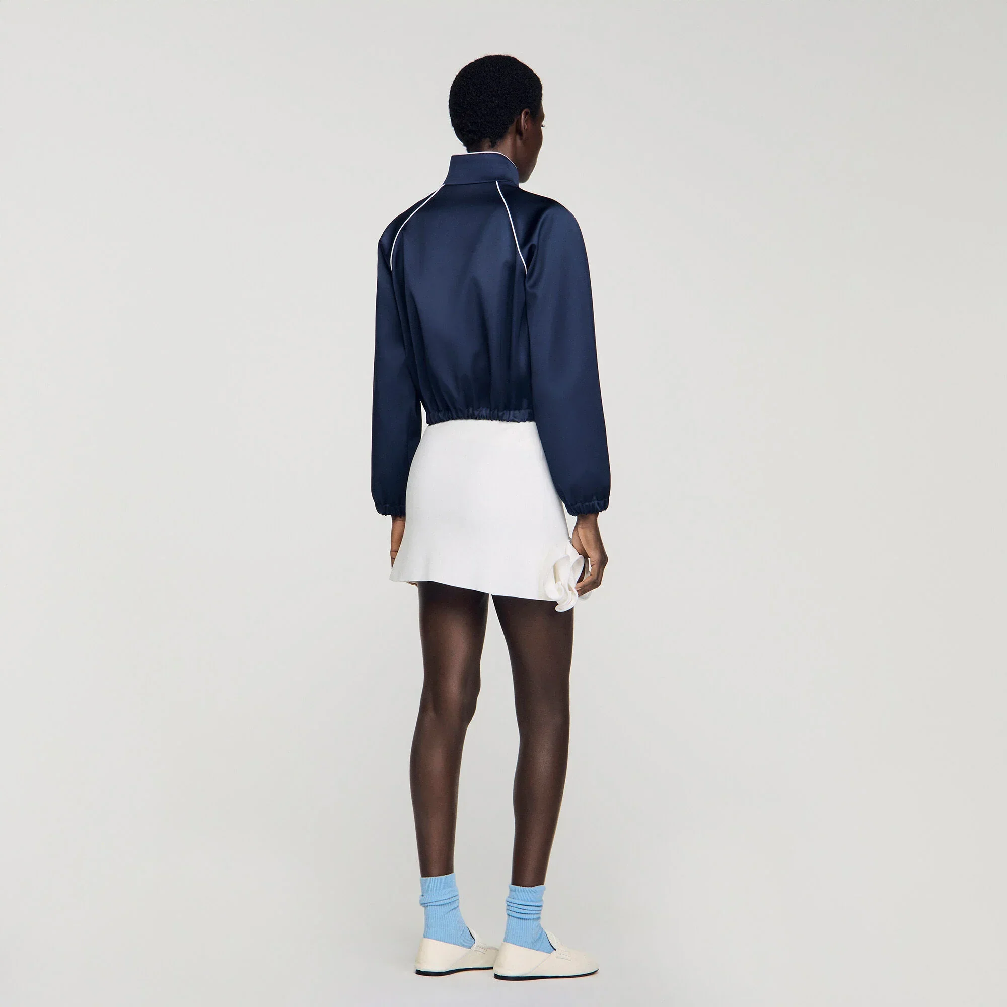 Lizy Embroidered Cropped Satin Jacket Navy / Black - Image 5