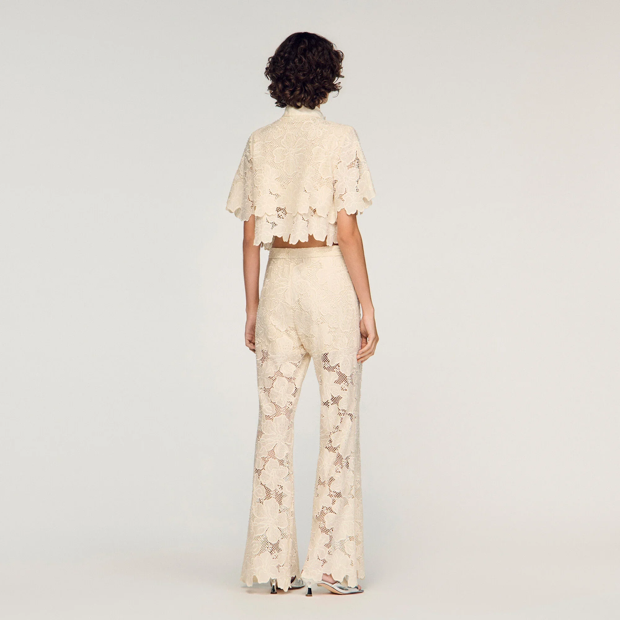 Ame Cropped Floral Guipure Shirt Ecru - Image 3