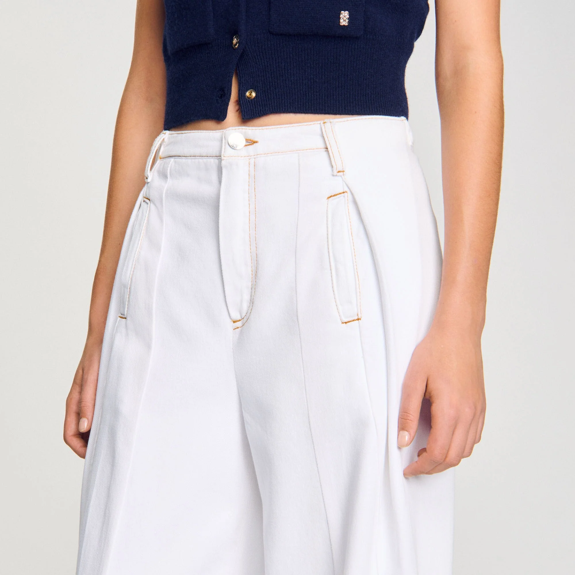 Everly Topstitched Wide-Leg Jeans White - Image 3