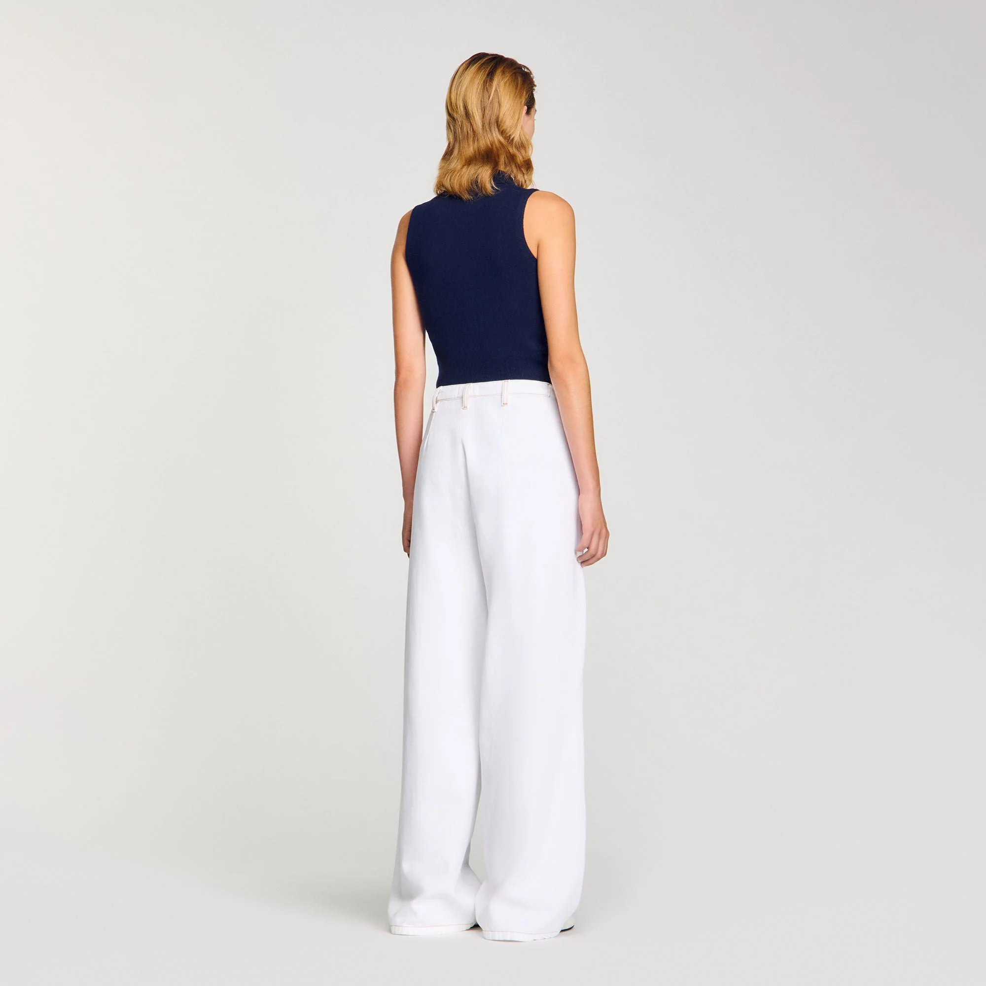 Everly Topstitched Wide-Leg Jeans White - Image 5