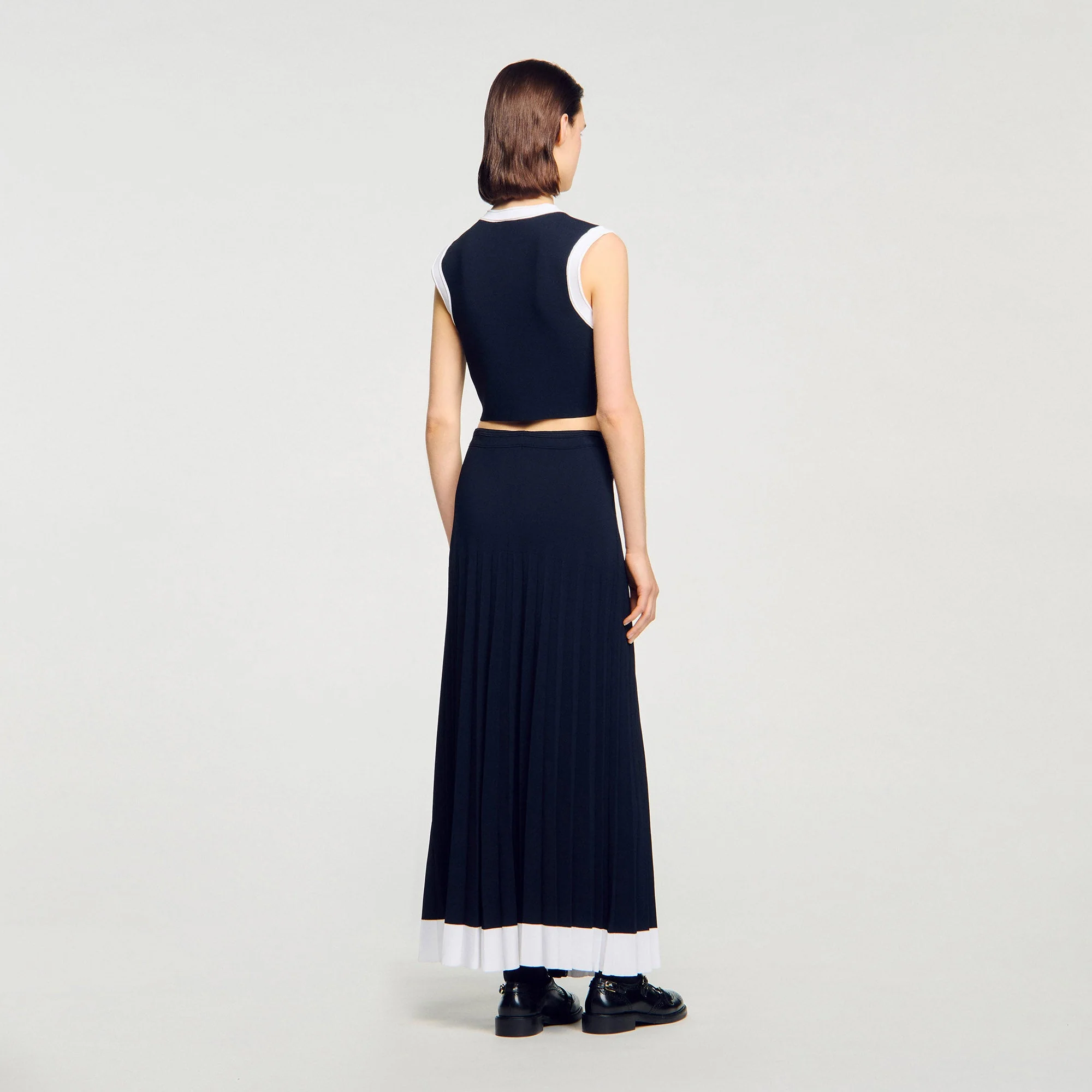 Ocean Two-Tone Cropped Cardigan Navy Blue - Image 3