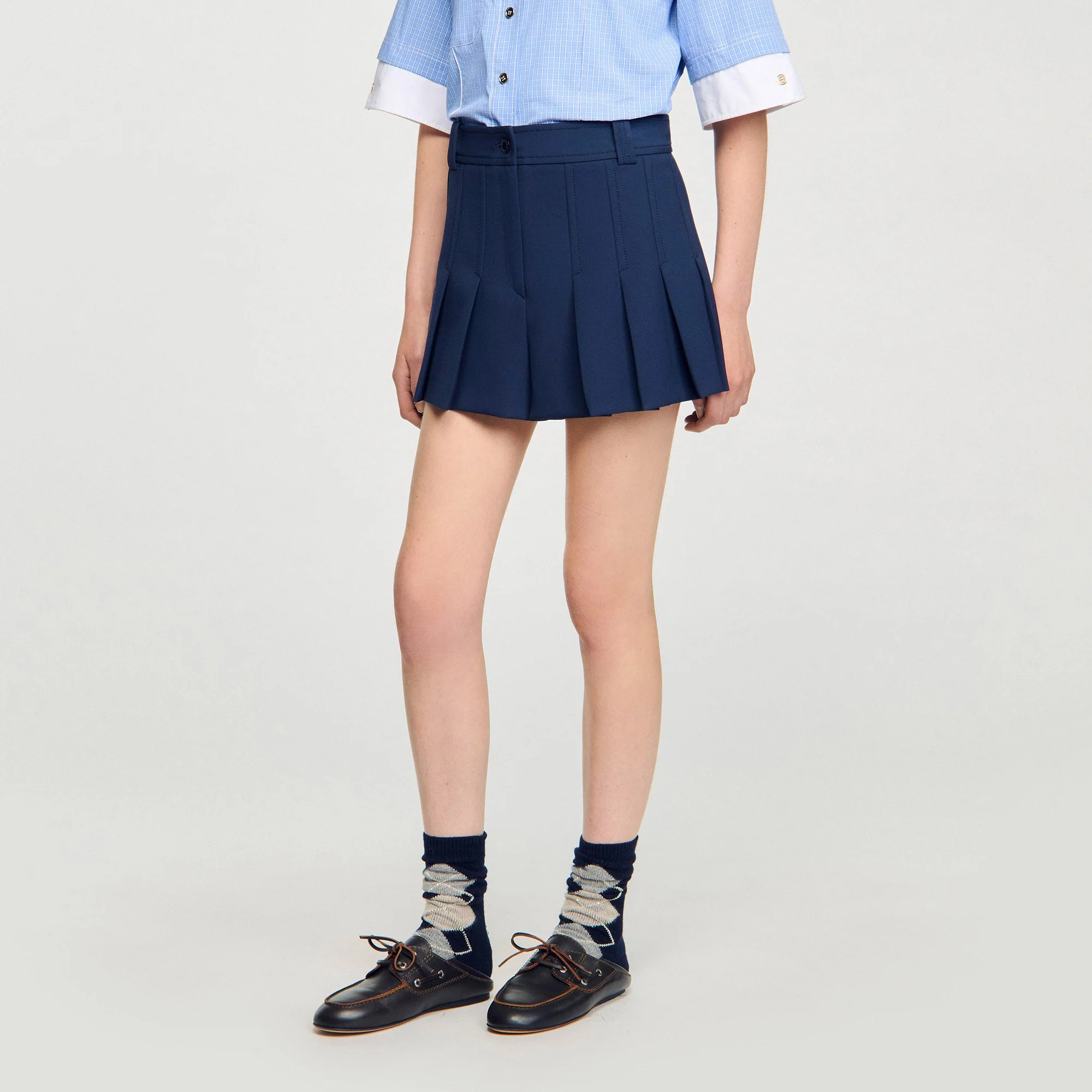 Soizig Tailored Pleated Shorts Navy Blue - Image 2