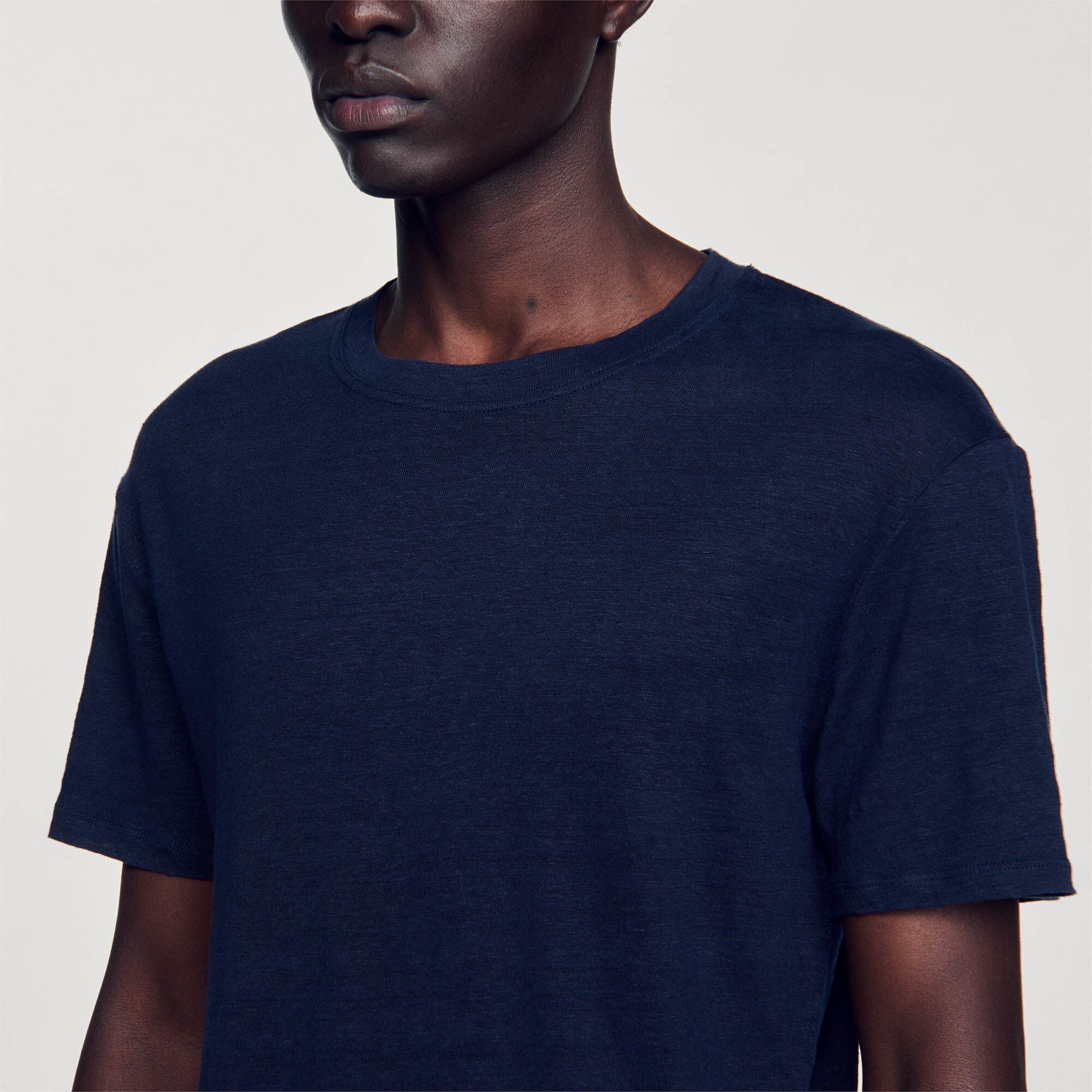 Clash Linen T-Shirt Navy Blue - Image 5