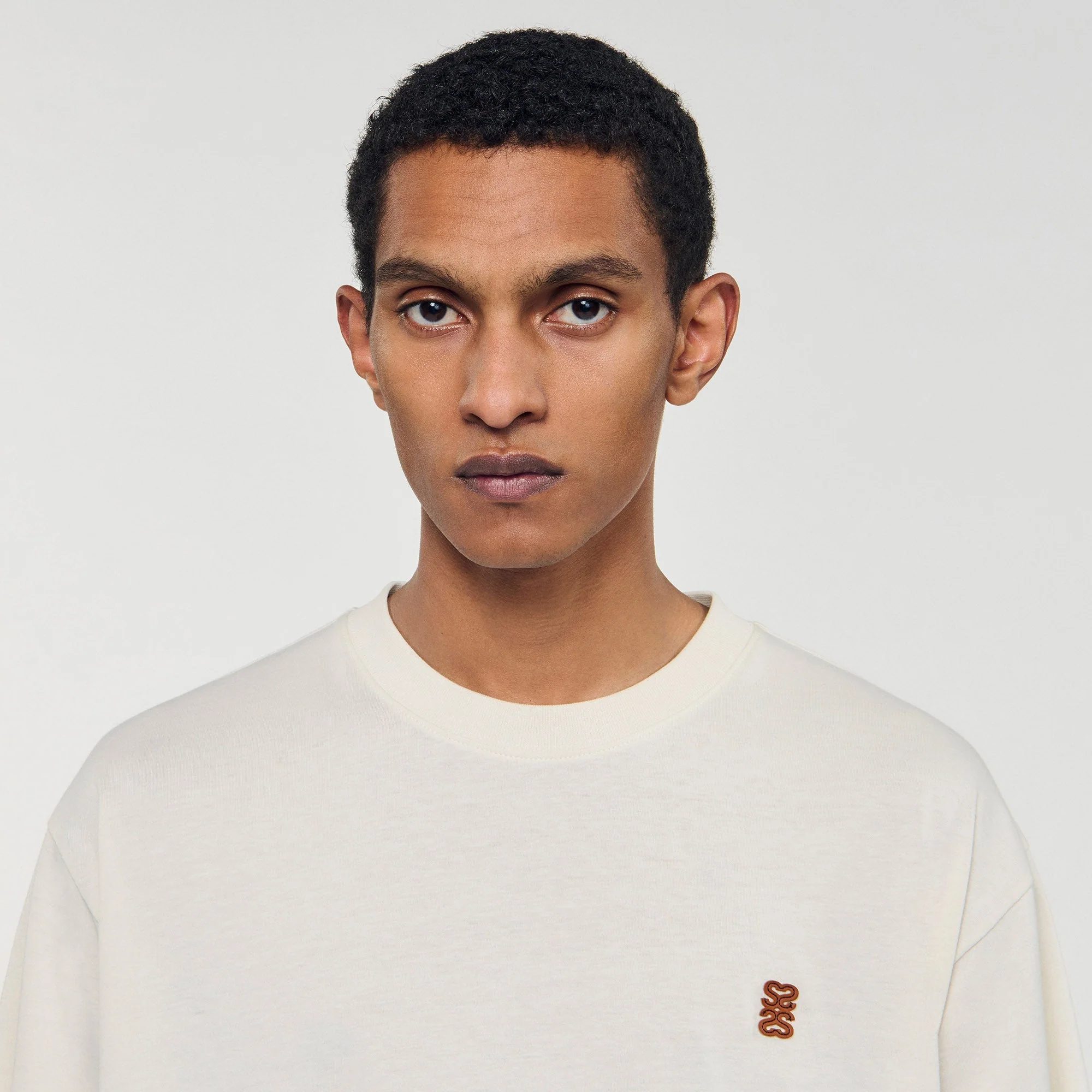 Tshirt Patch 4S Leather Logo T-Shirt Butter Cream - Image 4