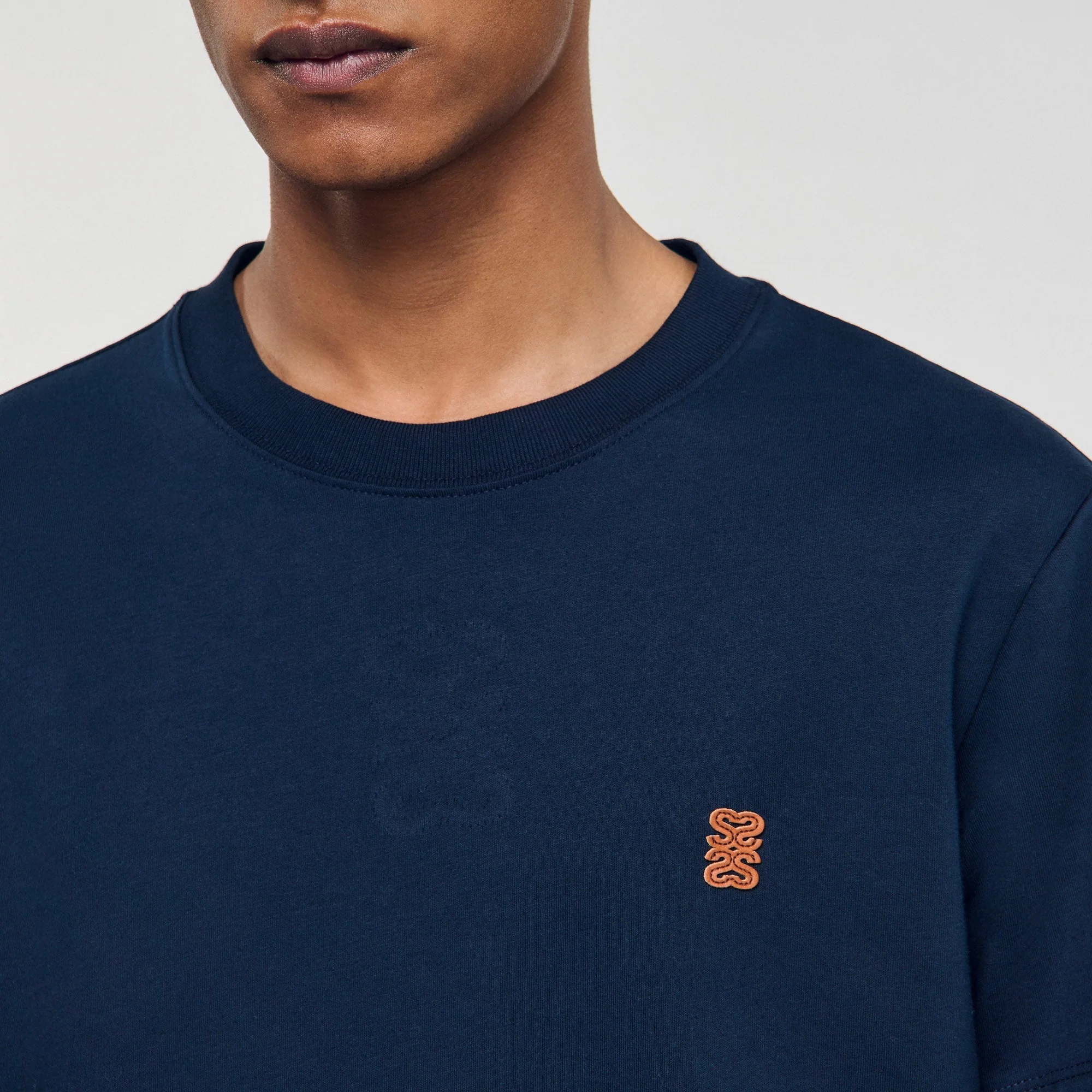 Tshirt Patch 4S Leather Logo T-Shirt Navy Blue - Image 4